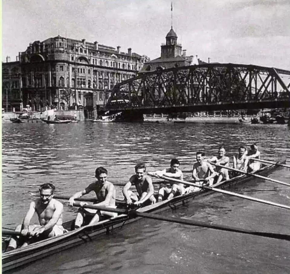 bt, NkhD, 赛中上演 bt, NkhD, 赛中上演